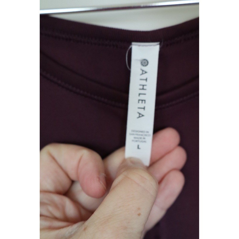 Athleta Womens Plum Purple Wrap Split Back Perforated Active Tank Top Size L - Picture 6 of 6
